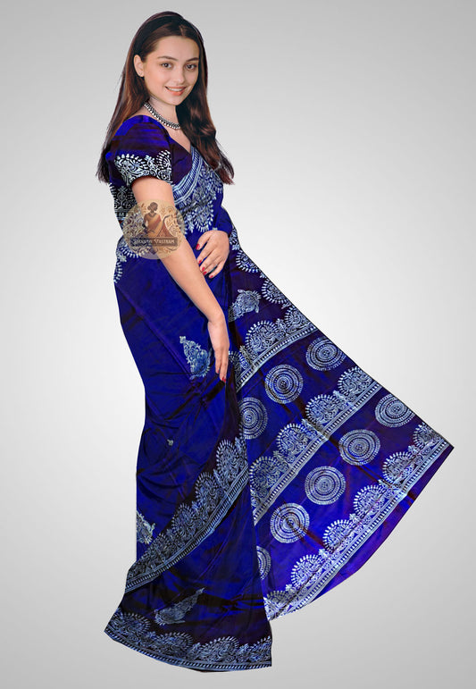 Explore Indian Silk Saree – Side view showing weaving finesse