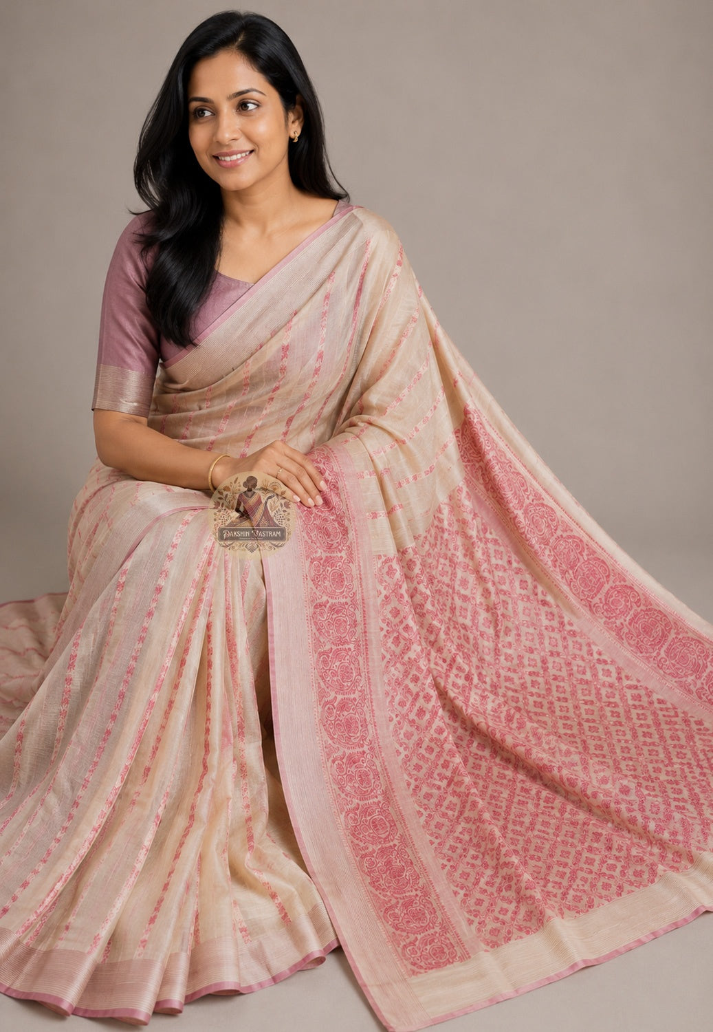 Woven-in floral border on authentic Bhagalpur Tussar silk saree — traditional pit loom pattern integral to the fabric, not printed, Dakshin Vastram
