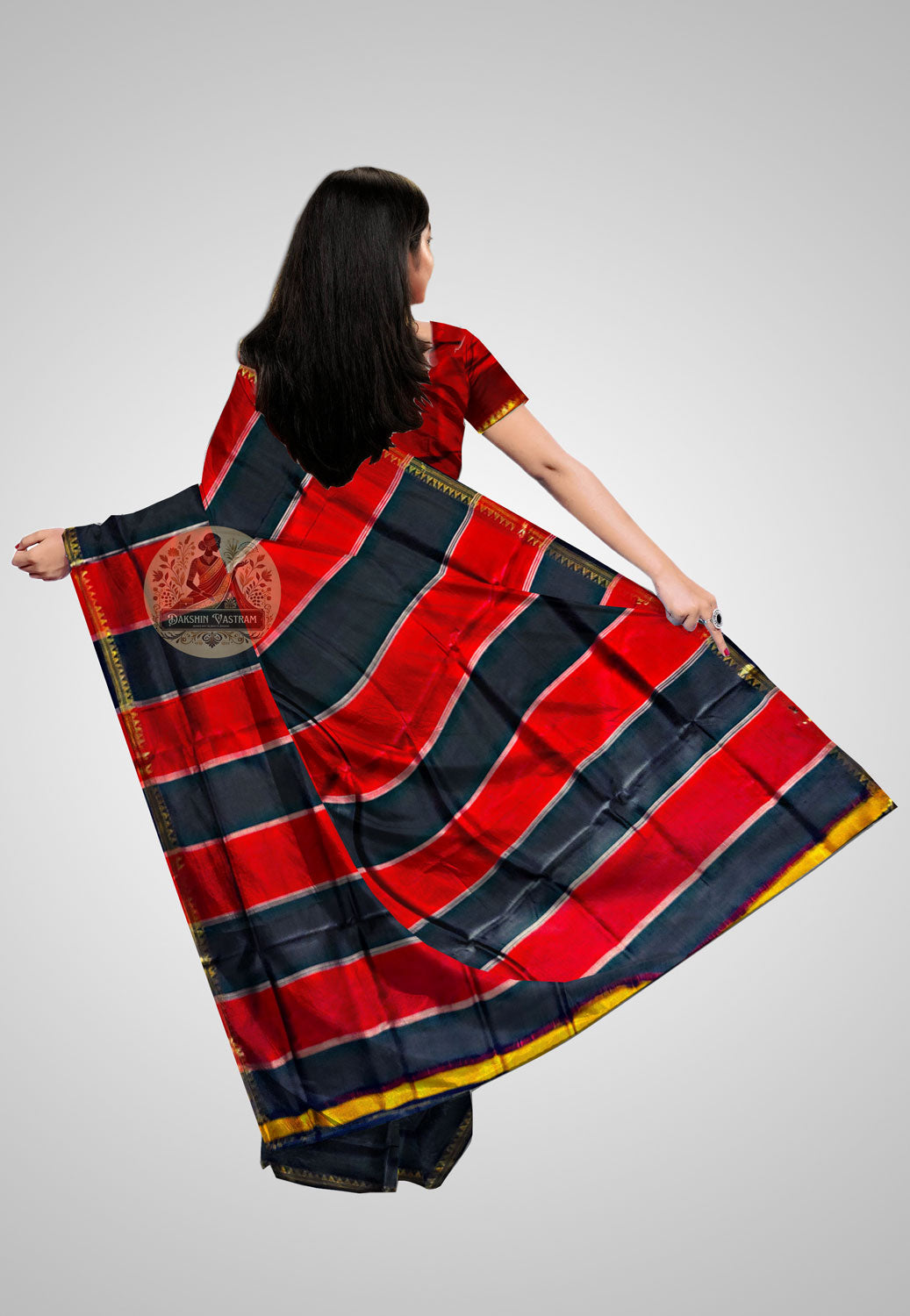 Back view of saree – Pallu showcasing heritage motifs