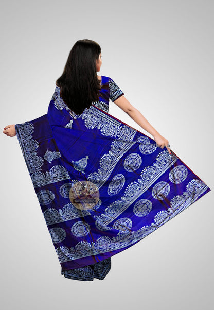 Shop Classic Pure Silk Saree – Rear pallu design and flow