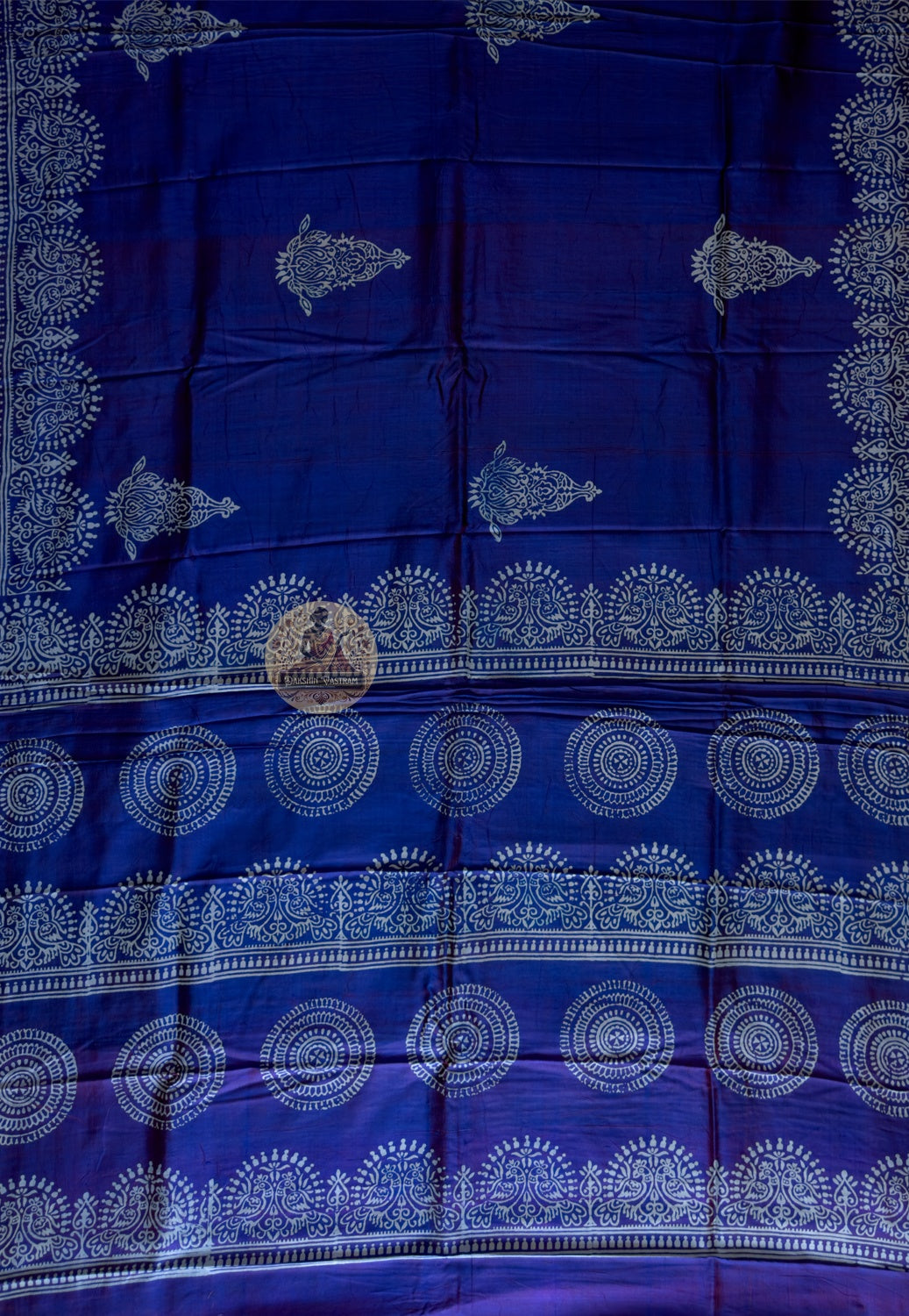 Bishnupur Pure Katan Silk Saree folded – premium handwoven pure Katan silk saree by Dakshin Vastram, directly sourced from Bishnupur weaving families and carefully shipped worldwide