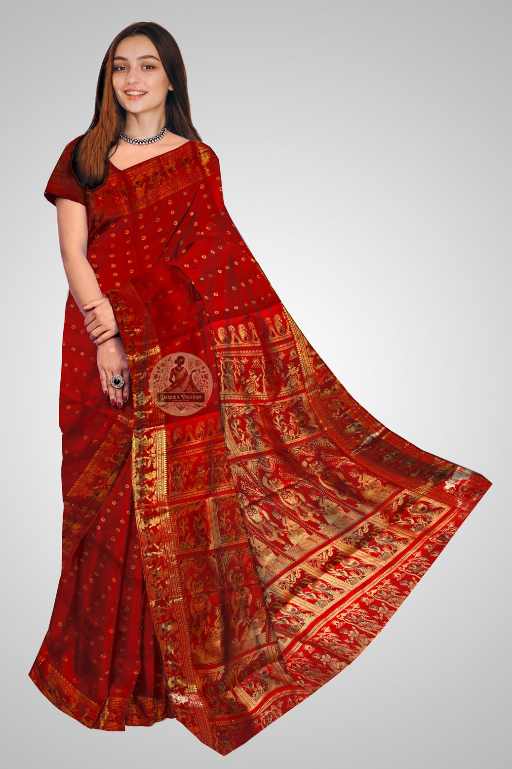 Handloom Swarnachari Pure Silk Saree with golden zari pallu – buy online, delivered to Mumbai and Delhi