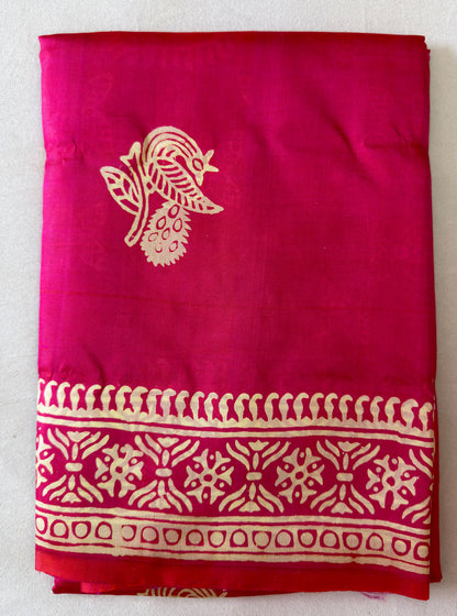 Full view of Bishnupur Silk Block Print Saree by Dakshin Vastram — where the carved block meets pure silk, handcrafted in Bishnupur Bengal for weddings, Durga Puja and cultural celebrations across UK, USA, EU and India