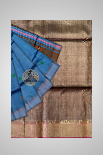 Shop Traditional Silk Saree – View of saree with stitched blouse