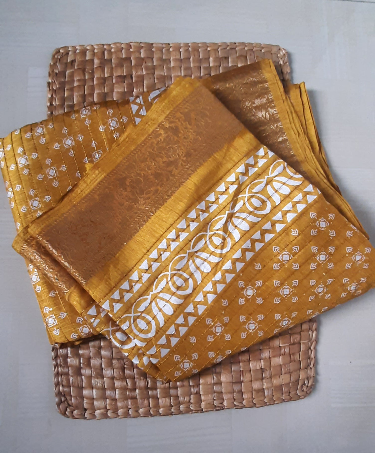 Buy South Indian Saree online – Sequins Silk Saree full view